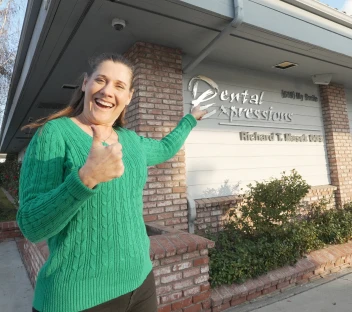 Trusted cosmetic dentistry service by patient reviews in San Diego.